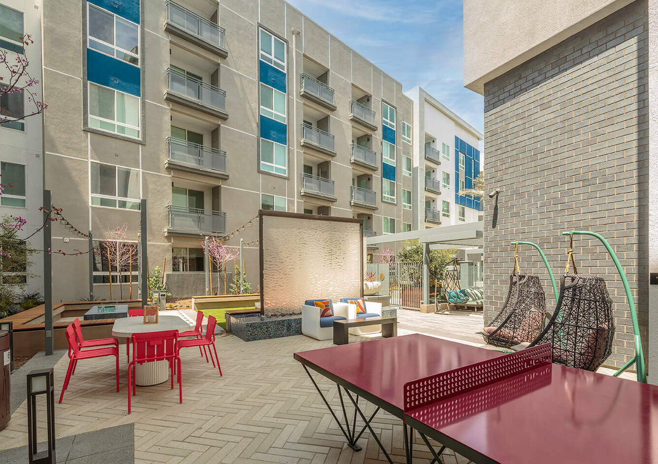 Apartments in Canoga Park for Rent Chroma Apartment Homes