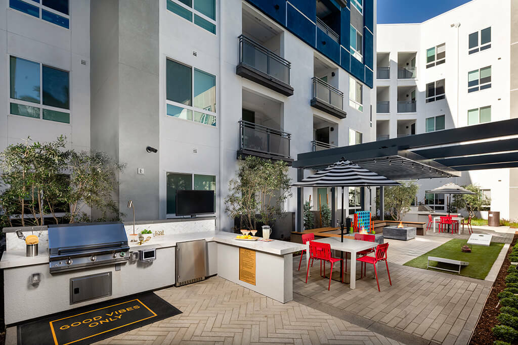 Studios in Canoga Park CA Chroma Apartments Gallery