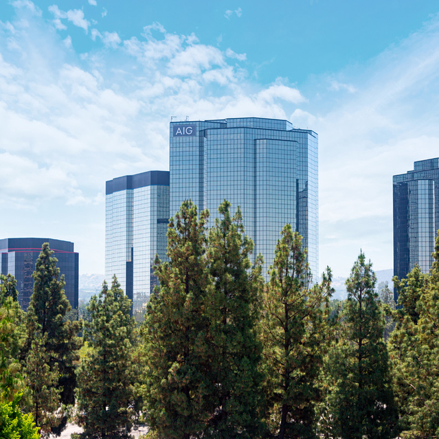 Chroma Warner Center Apartments for Rent