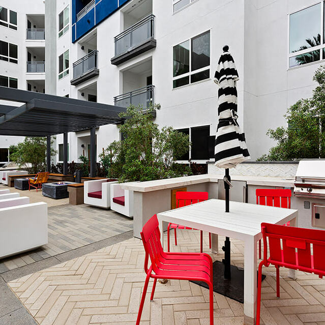 Studio, One, & Two Bedroom Apartments in Canoga Park CA